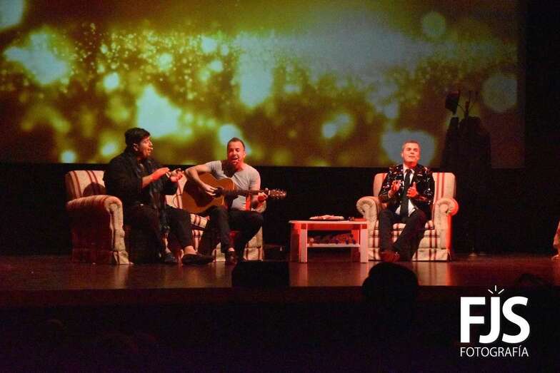 Momento del espectáculo de anoche en el Teatro de Telde/Francisco Javier Santana.